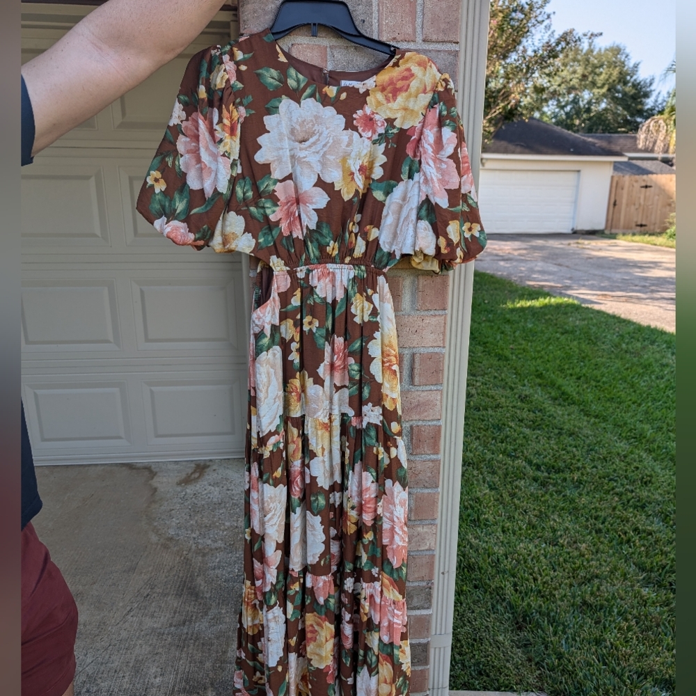 Autumnal floral dress with cutouts